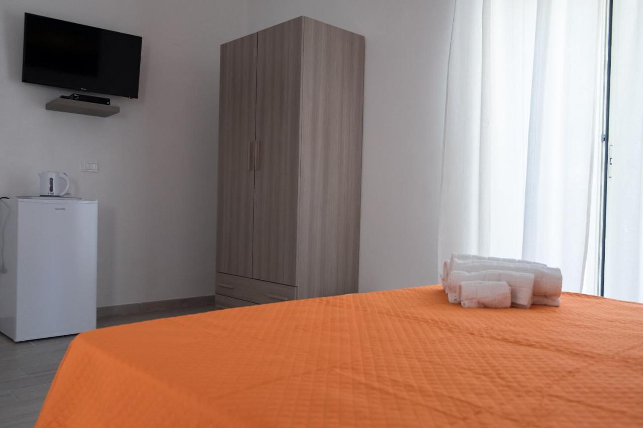 B&B Eli Rodi Garganico Bagian luar foto
